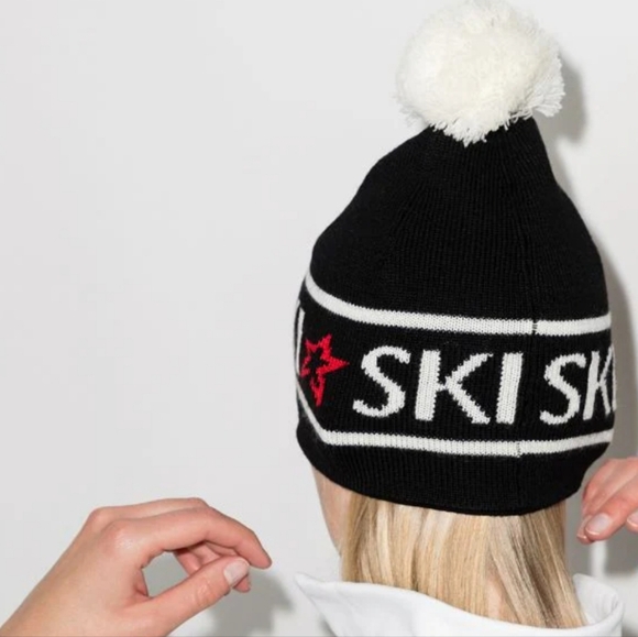 ? Perfect Moment Ski Beanie Perfect Moment Black Ski Beanie main image 8